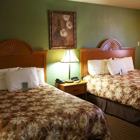 Coach Light Inn